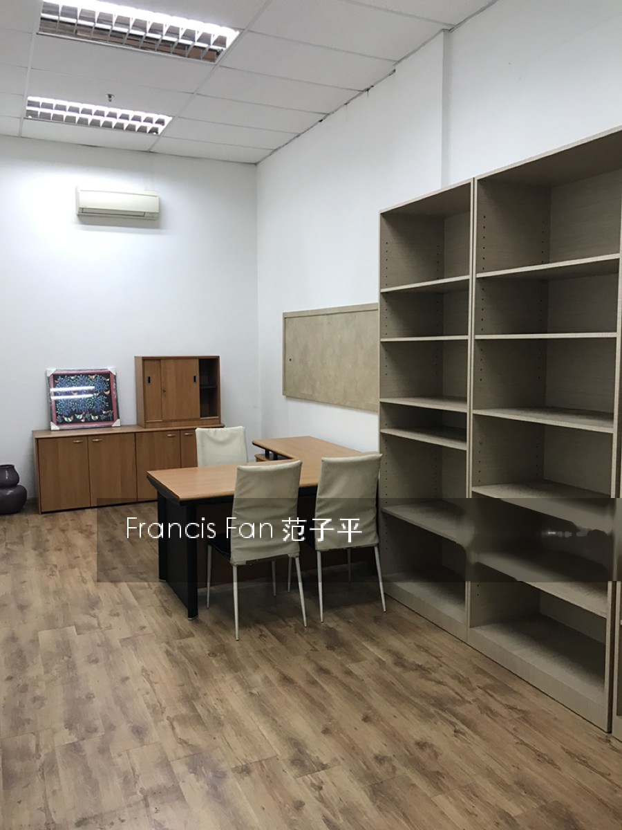 Wcega Plaza (D23), Factory #136515552